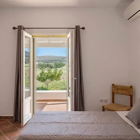 Paros Vivienda Holiday home *